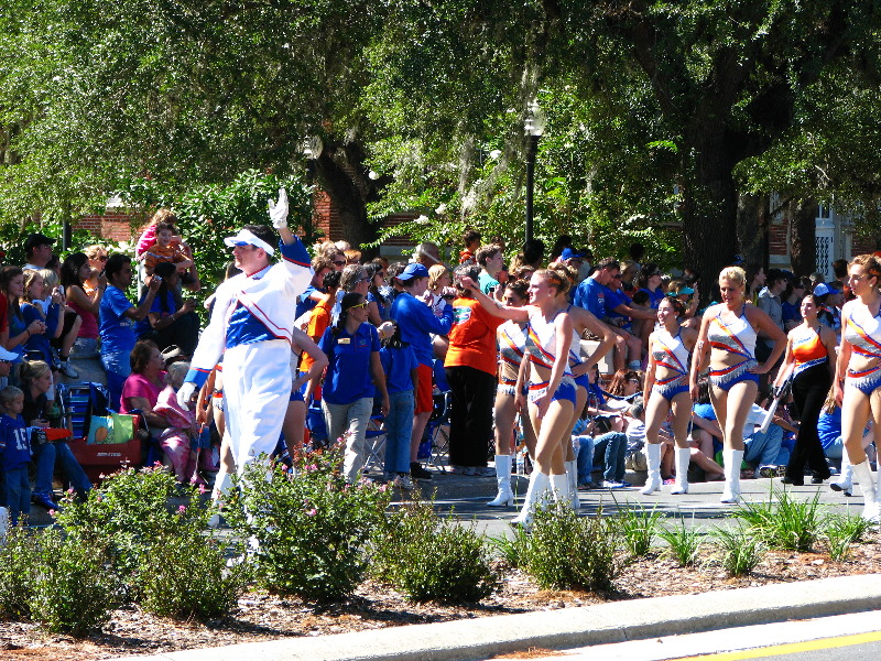 UF-Homecoming-Parade-2010-Gainesville-FL-038