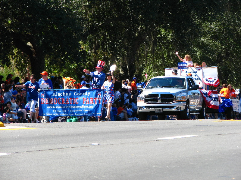 UF-Homecoming-Parade-2010-Gainesville-FL-075