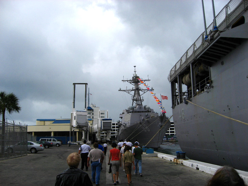 USS-Toledo-Nuclear-Submarine-Tour-014