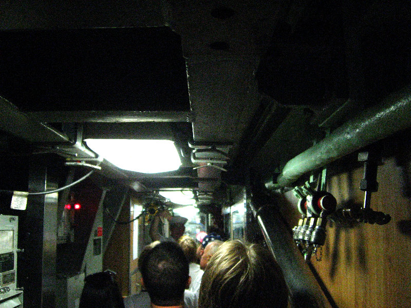 USS-Toledo-Nuclear-Submarine-Tour-046