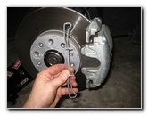 VW-Beetle-Front-Disc-Brake-Pads-Replacement-Guide-050