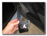 VW-Beetle-Interior-Door-Panel-Removal-Guide-005