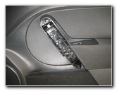 VW-Beetle-Interior-Door-Panel-Removal-Guide-006