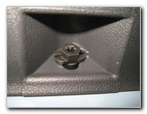 VW-Beetle-Interior-Door-Panel-Removal-Guide-007