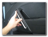 VW-Beetle-Interior-Door-Panel-Removal-Guide-043