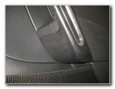 VW-Beetle-Interior-Door-Panel-Removal-Guide-044