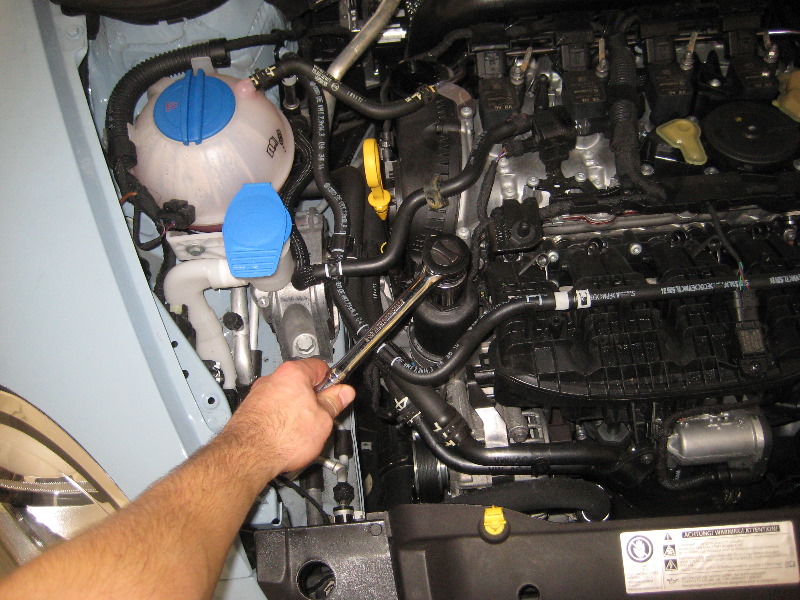 VW-Beetle-TSI-Turbocharged-I4-Engine-Oil-Change-Guide-014