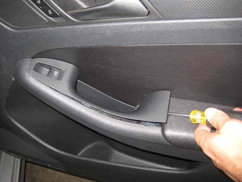 VW-Jetta-Interior-Door-Panel-Speaker-Replacement-Guide-002