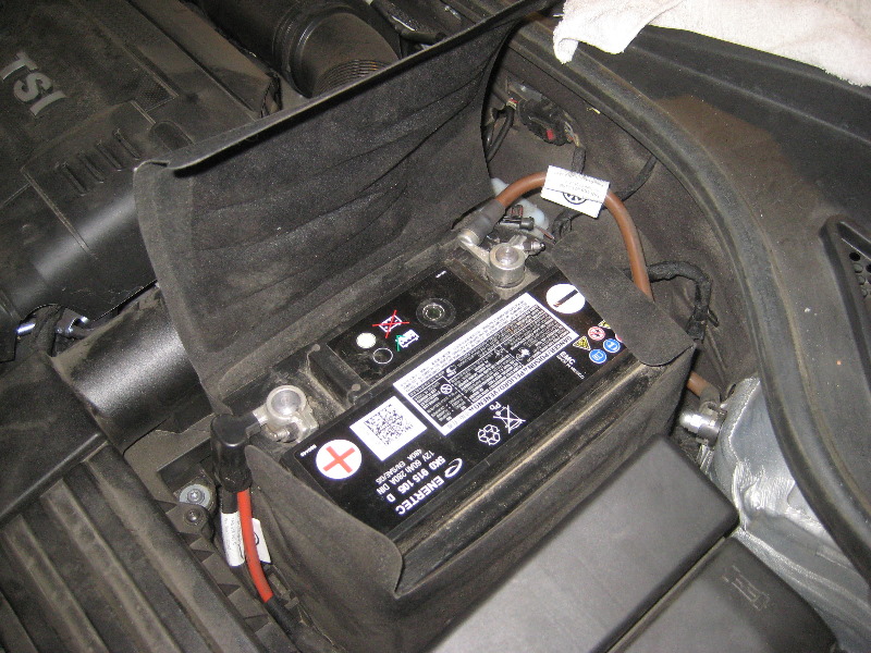 2012-2015-VW-Passat-12V-Automotive-Battery-Replacement-Guide-023