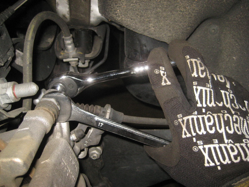 2012-2015-VW-Passat-Rear-Disc-Brake-Pads-Replacement-Guide-013