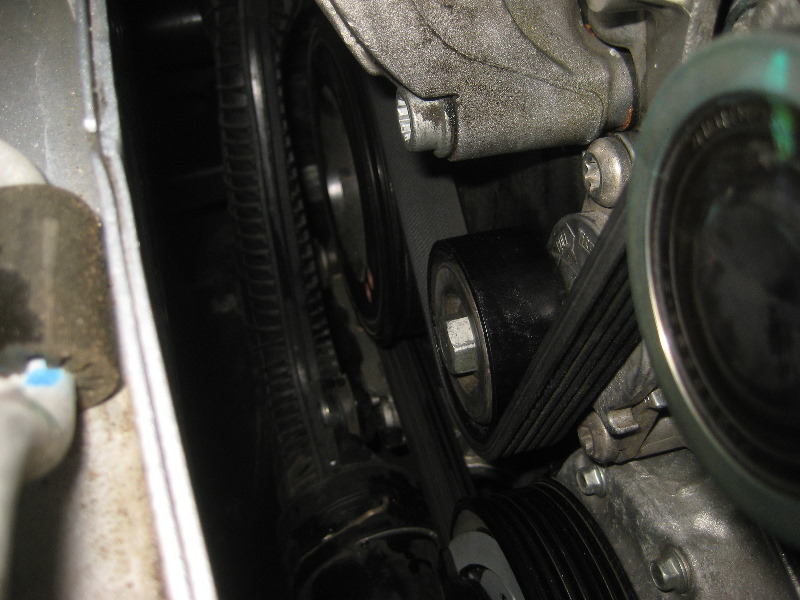 2014-2016-VW-Passat-TSI-Engine-Serpentine-Belt-Replacement-Guide-017