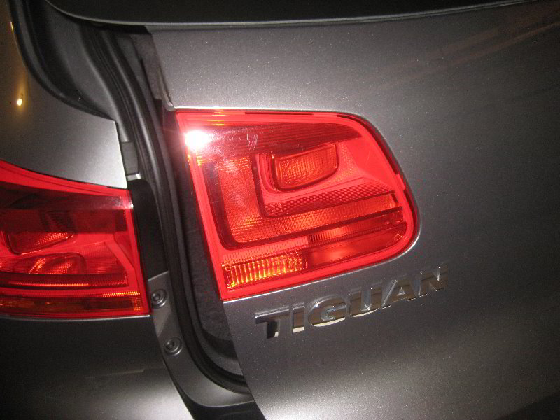 VW-Tiguan-Tail-Light-Bulbs-Replacement-Guide-054