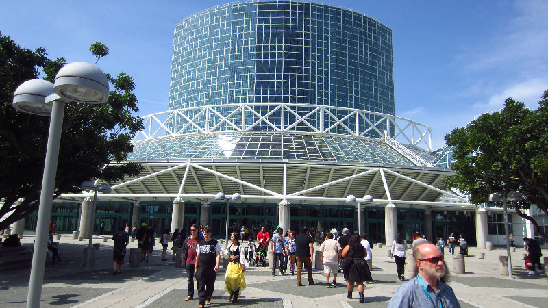 2016-WonderCon-Convention-Los-Angeles-California-001